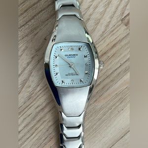 Quemax Galaxy Ladies Watch Stainless Steel Bracelet, Dial, Hands, and Markers